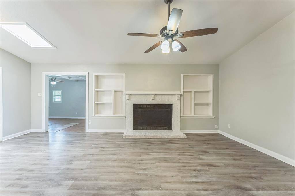 5921 Sea Breeze Lane, Fort Worth, TX 76135
