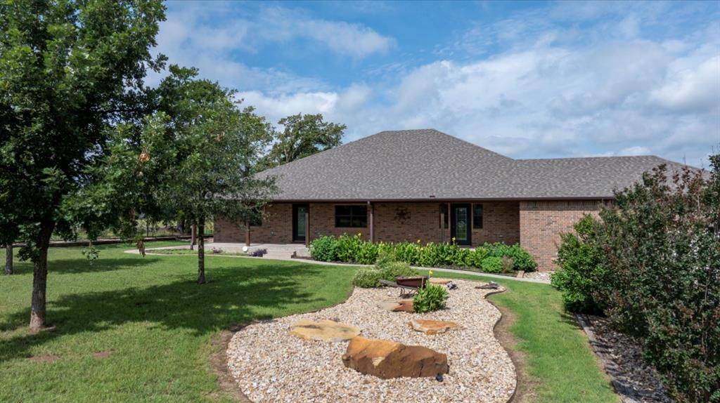 904 County Road 3341, Paradise, TX 76073