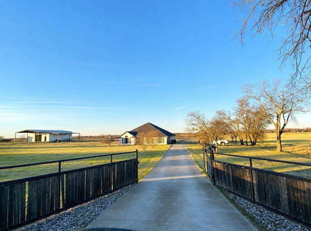 4600 Lone Star Road, Poolville, TX 76487