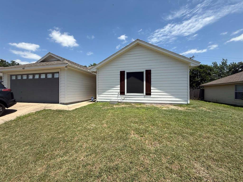 4017 Devonaire Drive, Fort Worth, TX 76008