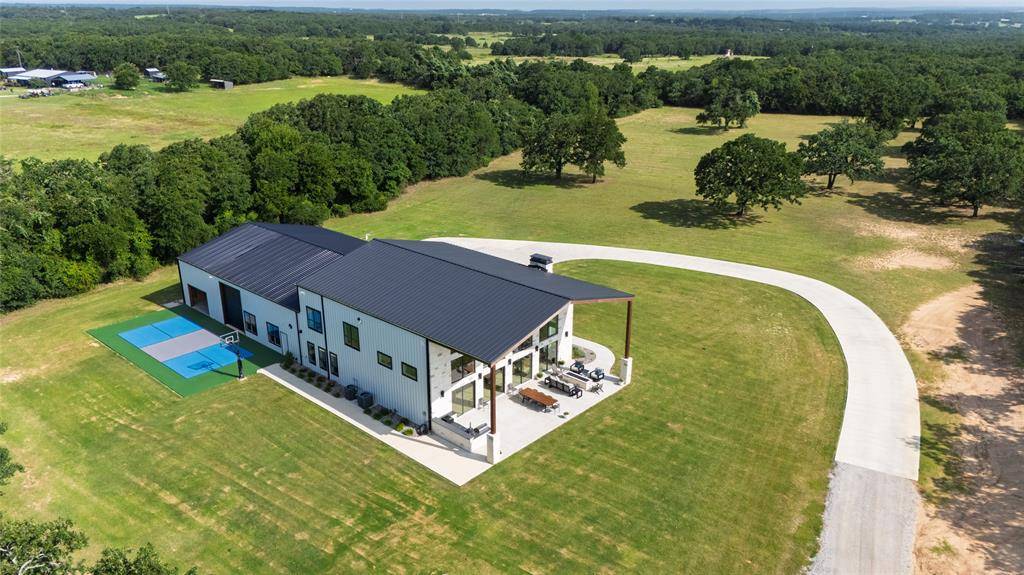 1100 County Road 1785, Sunset, TX 76270