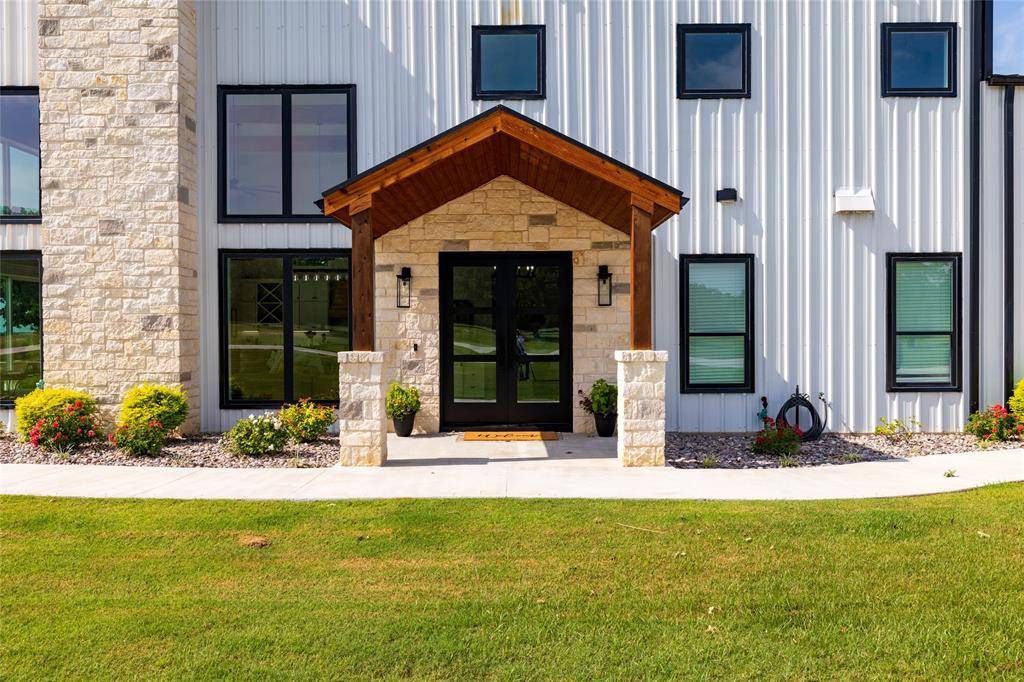 1100 County Road 1785, Sunset, TX 76270