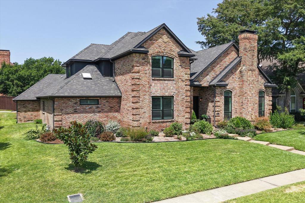 2121 Clearspring Drive S, Irving, TX 75063
