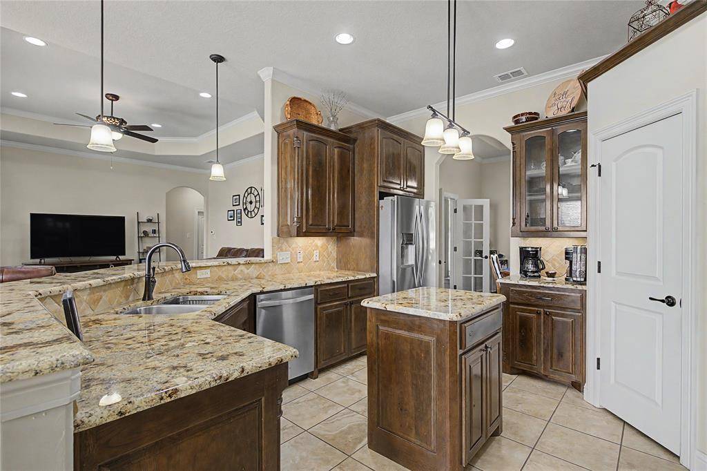 149 Meadow Arbor Drive, Weatherford, TX 76085
