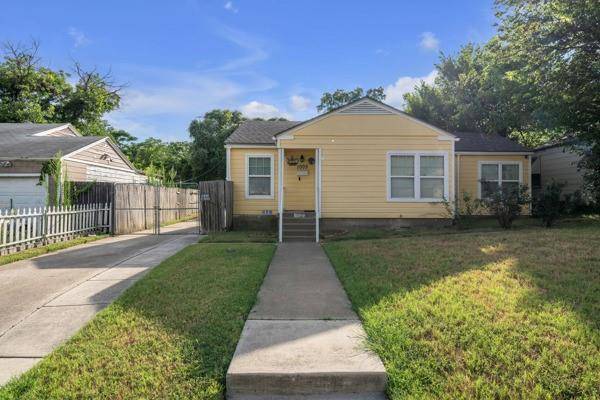1005 W Clarence Street W, Fort Worth, TX 76117
