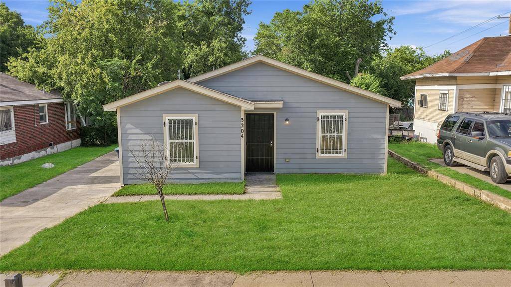 3204 Avenue L, Fort Worth, TX 76105