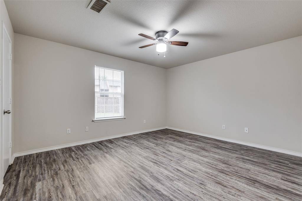 321 Queens Court S #B, Mansfield, TX 76063