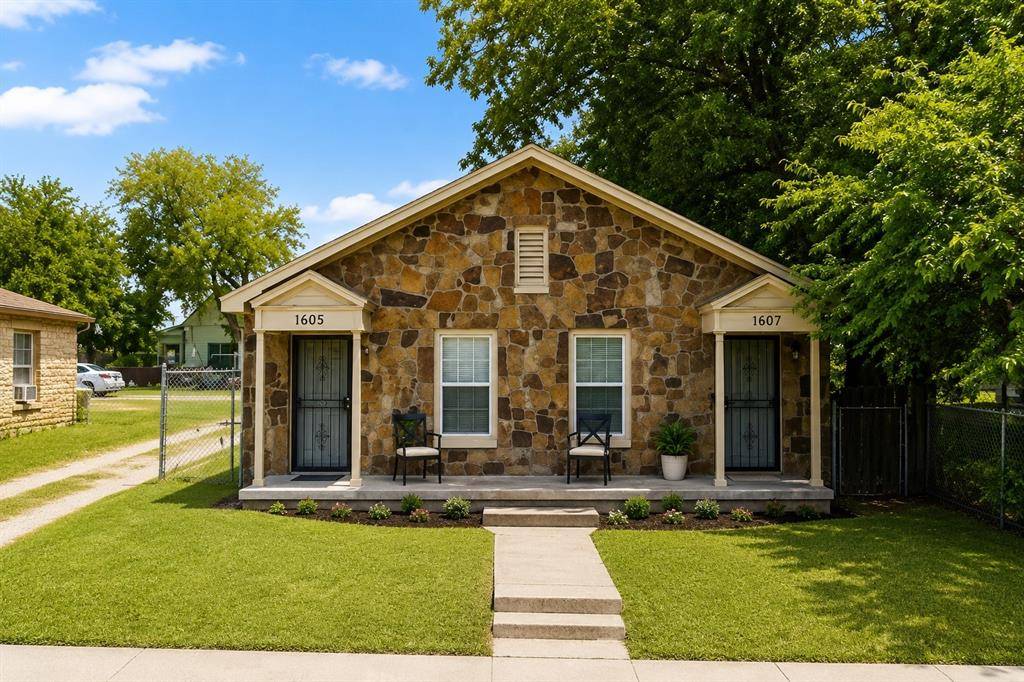 1605 E Hattie Street, Fort Worth, TX 76104