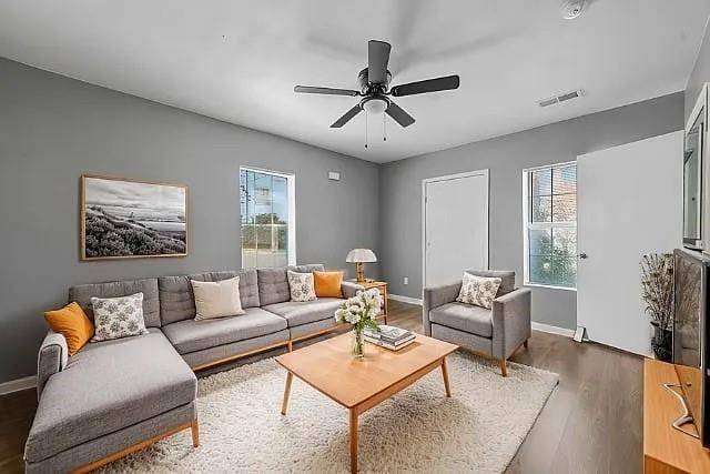 1605 E Hattie Street, Fort Worth, TX 76104