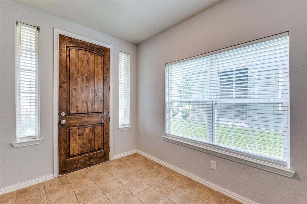 4662 Ralph Lane, Dallas, TX 75227
