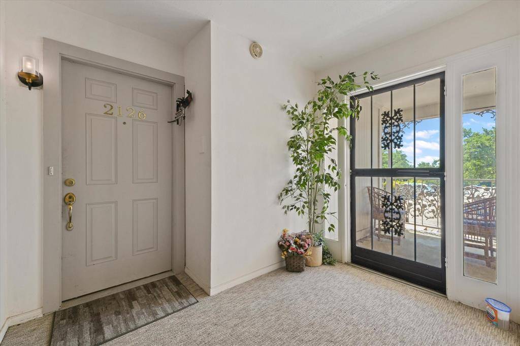 5821 Copperwood Lane #2126, Dallas, TX 75248