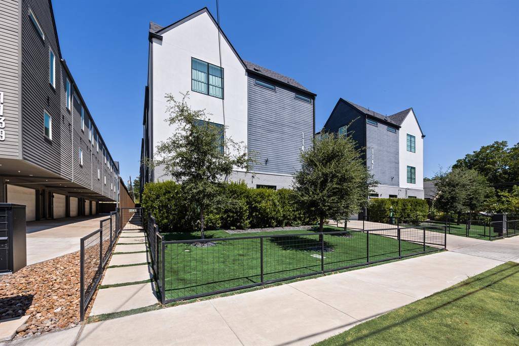 1141 N Madison Avenue #105, Dallas, TX 75208
