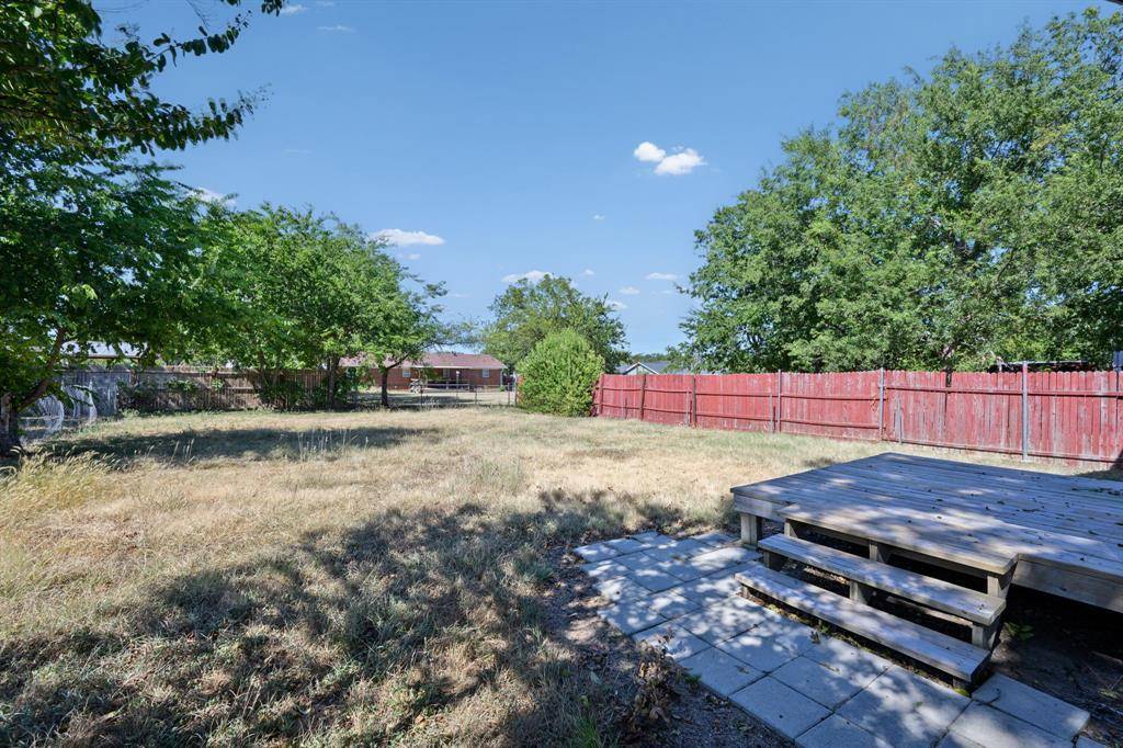 1210 Elmira Street, Weatherford, TX 76086