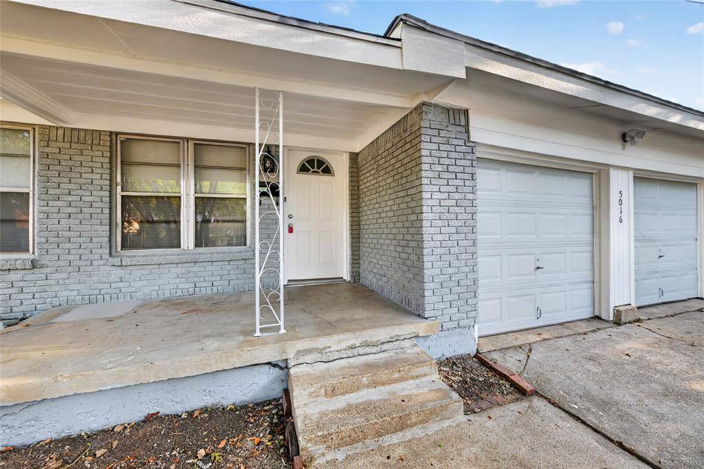 5016 Sabelle Lane, Haltom City, TX 76117