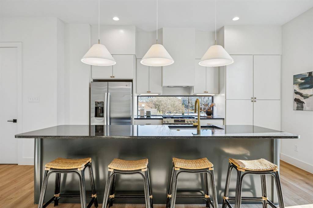 2151 Mail Avenue #103, Dallas, TX 75235