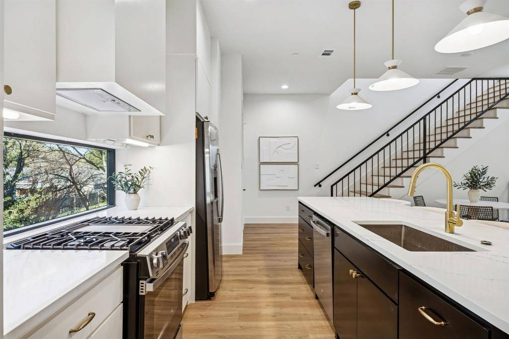 2147 Mail Avenue #101, Dallas, TX 75235