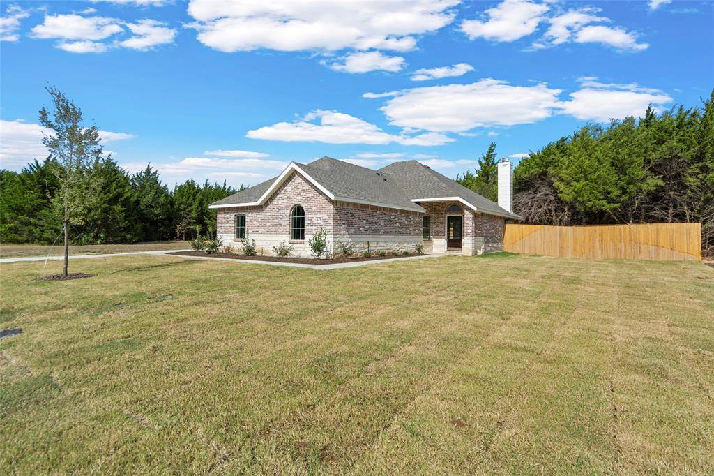 425 WATERCREST Lane, Glenn Heights, TX 75154