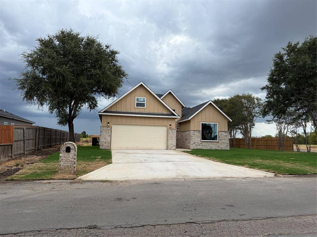 3247 Hillsdale Drive, Corsicana, TX 75110