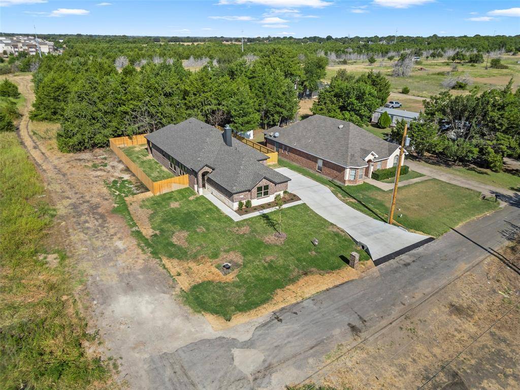 111 WATERCREST Lane, Glenn Heights, TX 75154