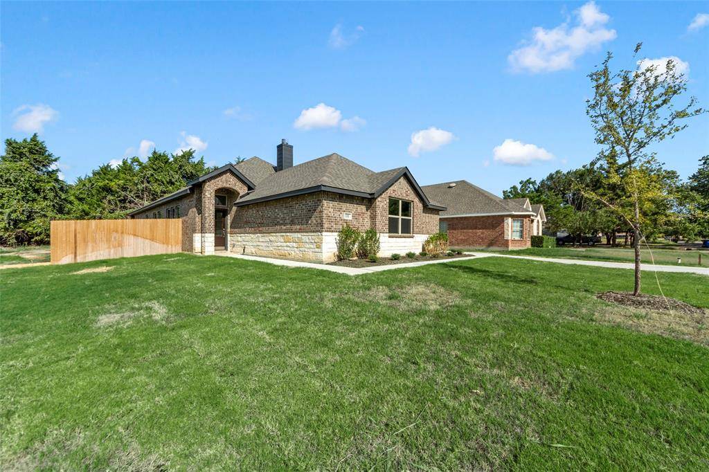 111 WATERCREST Lane, Glenn Heights, TX 75154