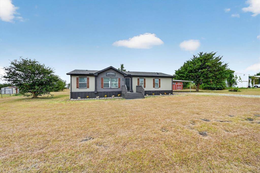 953 Big Sky Drive, Waxahachie, TX 75167