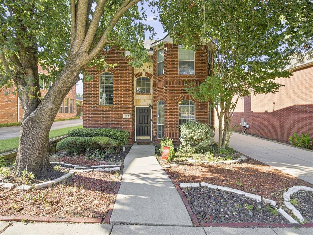302 Republic Lane, Euless, TX 76040