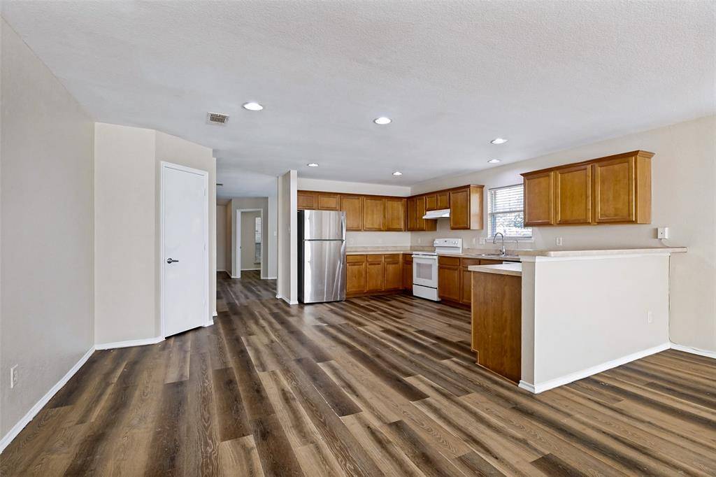 10417 Winding Passage Way, Fort Worth, TX 76131