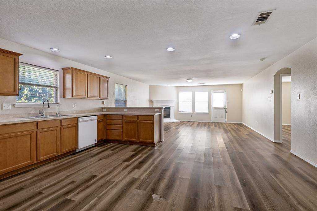 10417 Winding Passage Way, Fort Worth, TX 76131