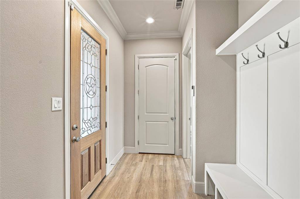 1180 Wiggins Road, Maypearl, TX 76064