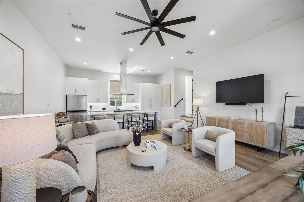 1865 Summit Avenue #102, Dallas, TX 75206