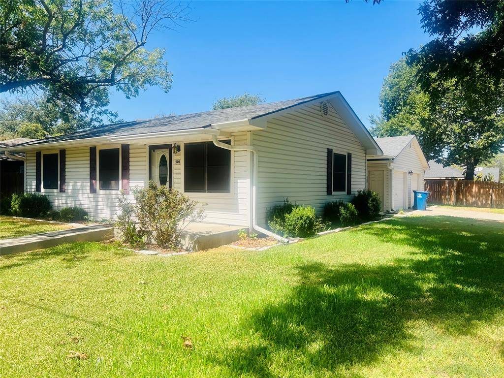 901 Church Street, Sanger, TX 76266
