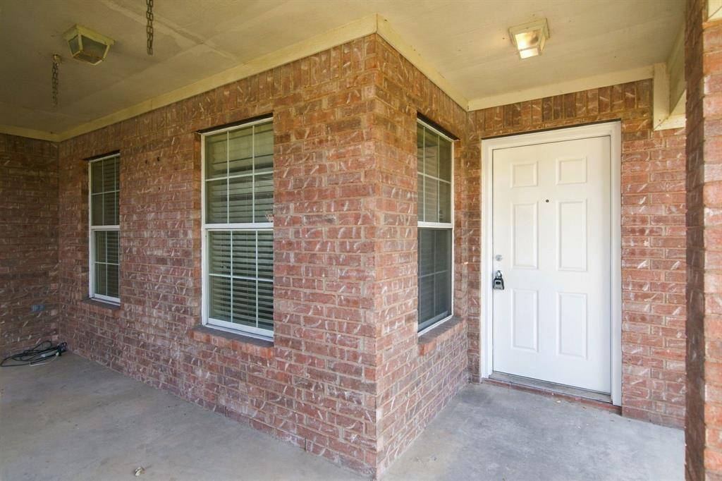 8116 Hulen Park Circle, Fort Worth, TX 76123