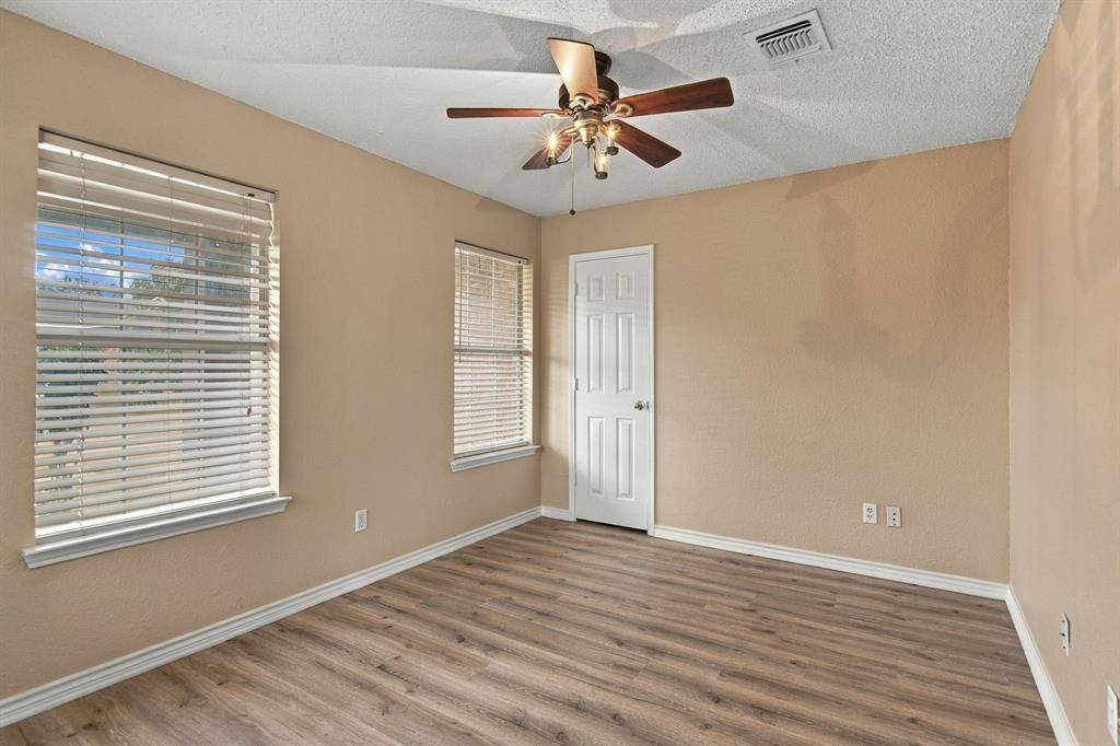8116 Hulen Park Circle, Fort Worth, TX 76123