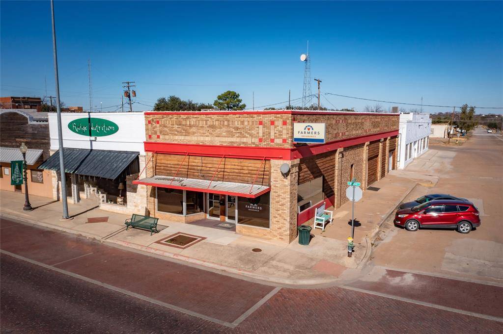132 E Walker Street, Breckenridge, TX 76424