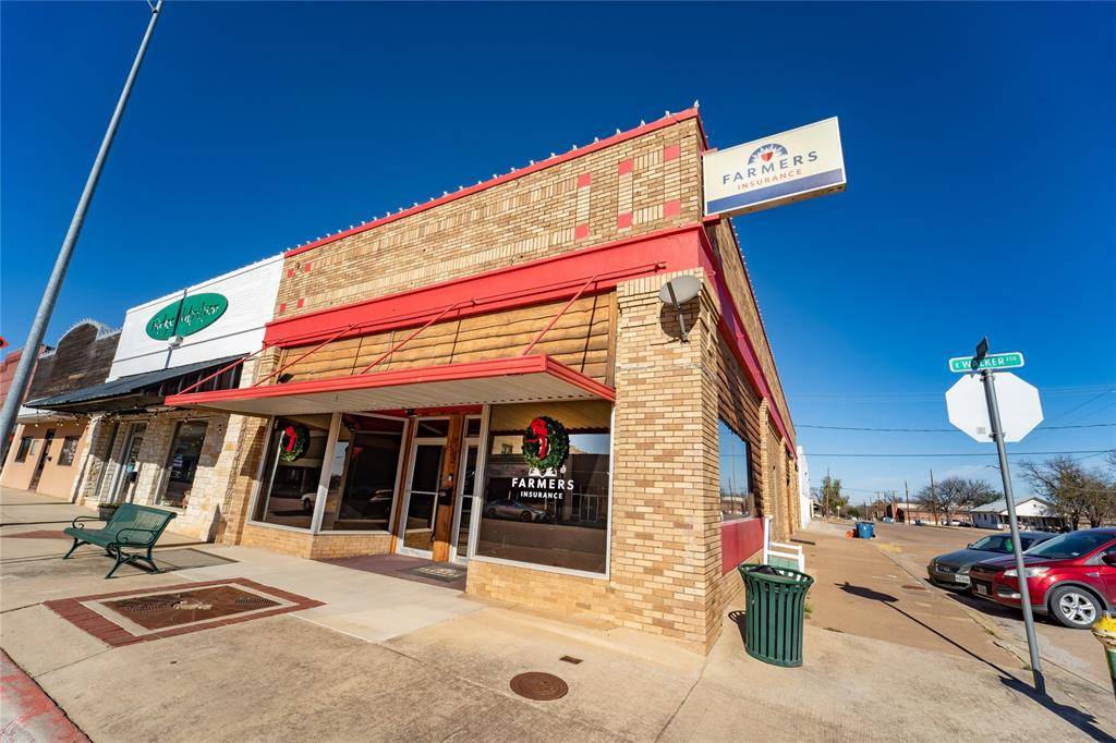 132 E Walker Street, Breckenridge, TX 76424