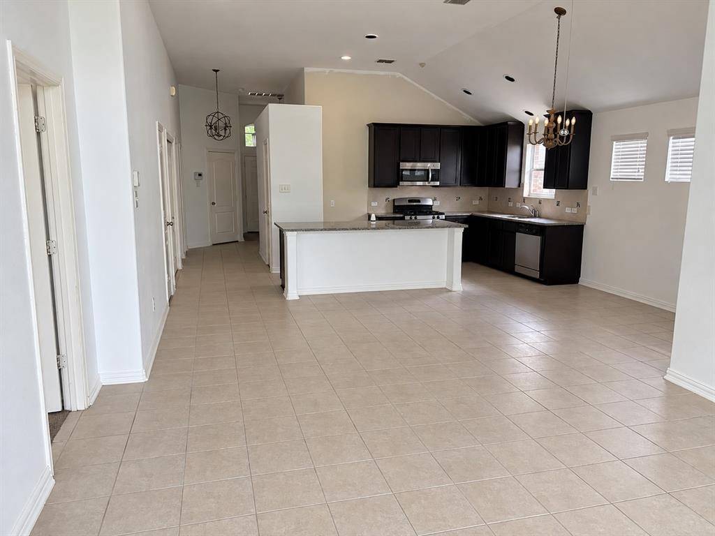 239 Pond View Pass, Buda, TX 78610