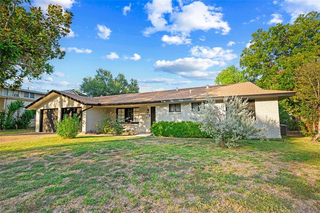 6920 Valhalla Road, Fort Worth, TX 76116