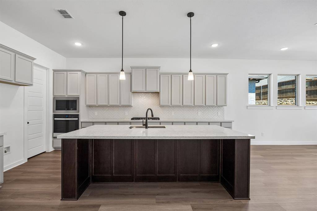 2648 Elias Drive, Corinth, TX 76210