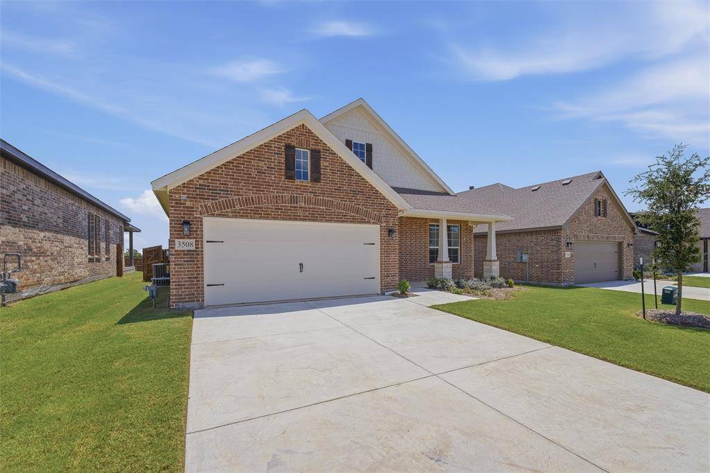 3508 Helena Street, Gainesville, TX 76240