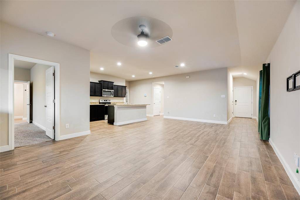 716 Griffith Park Trail, Alvarado, TX 76009