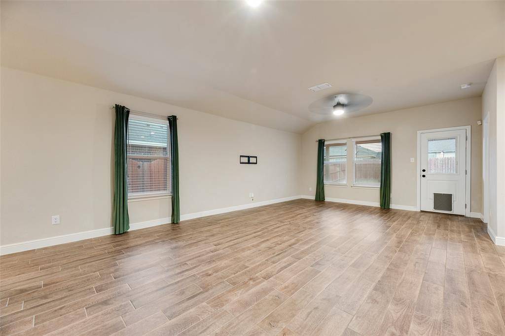 716 Griffith Park Trail, Alvarado, TX 76009