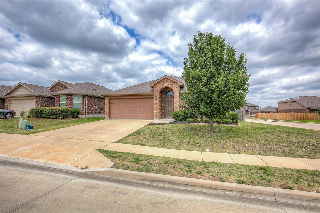 6300 Leaping Fawn Drive, Fort Worth, TX 76179