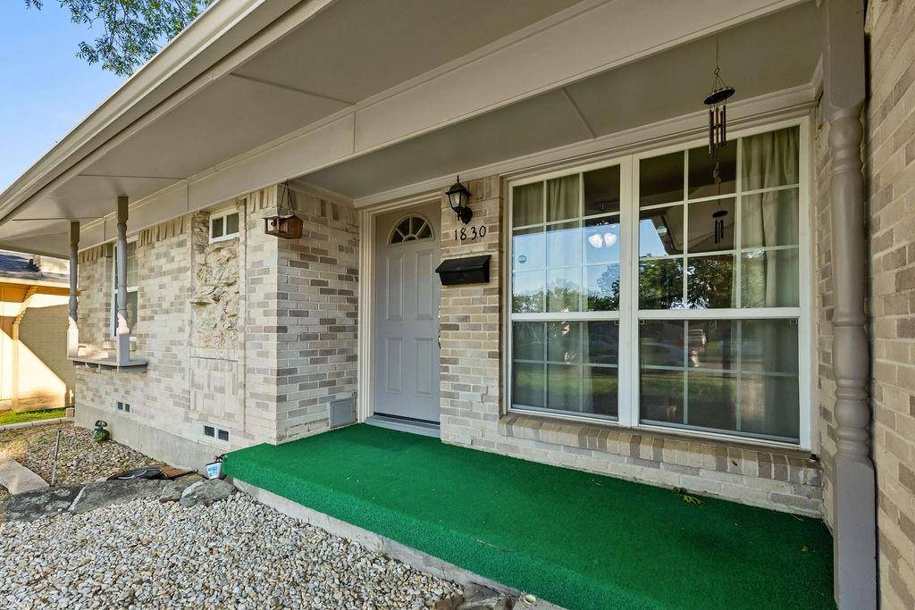 1830 Pleasant Run Road, Carrollton, TX 75006