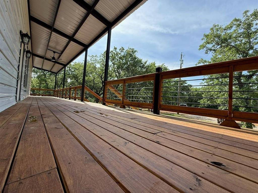 145 Greenbriar Court, Runaway Bay, TX 76426