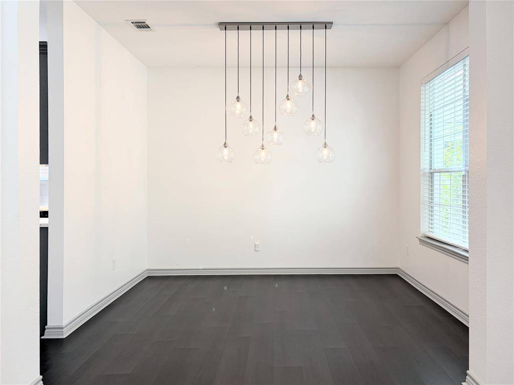 700 Martinique Avenue, Dallas, TX 75223