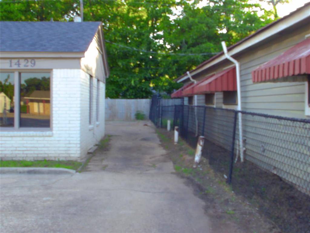 1425 Airline Drive, Bossier City, LA 71112