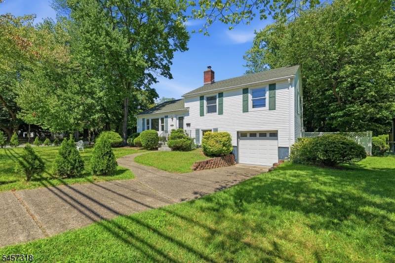 251 W Midland, Paramus Boro, NJ 07652