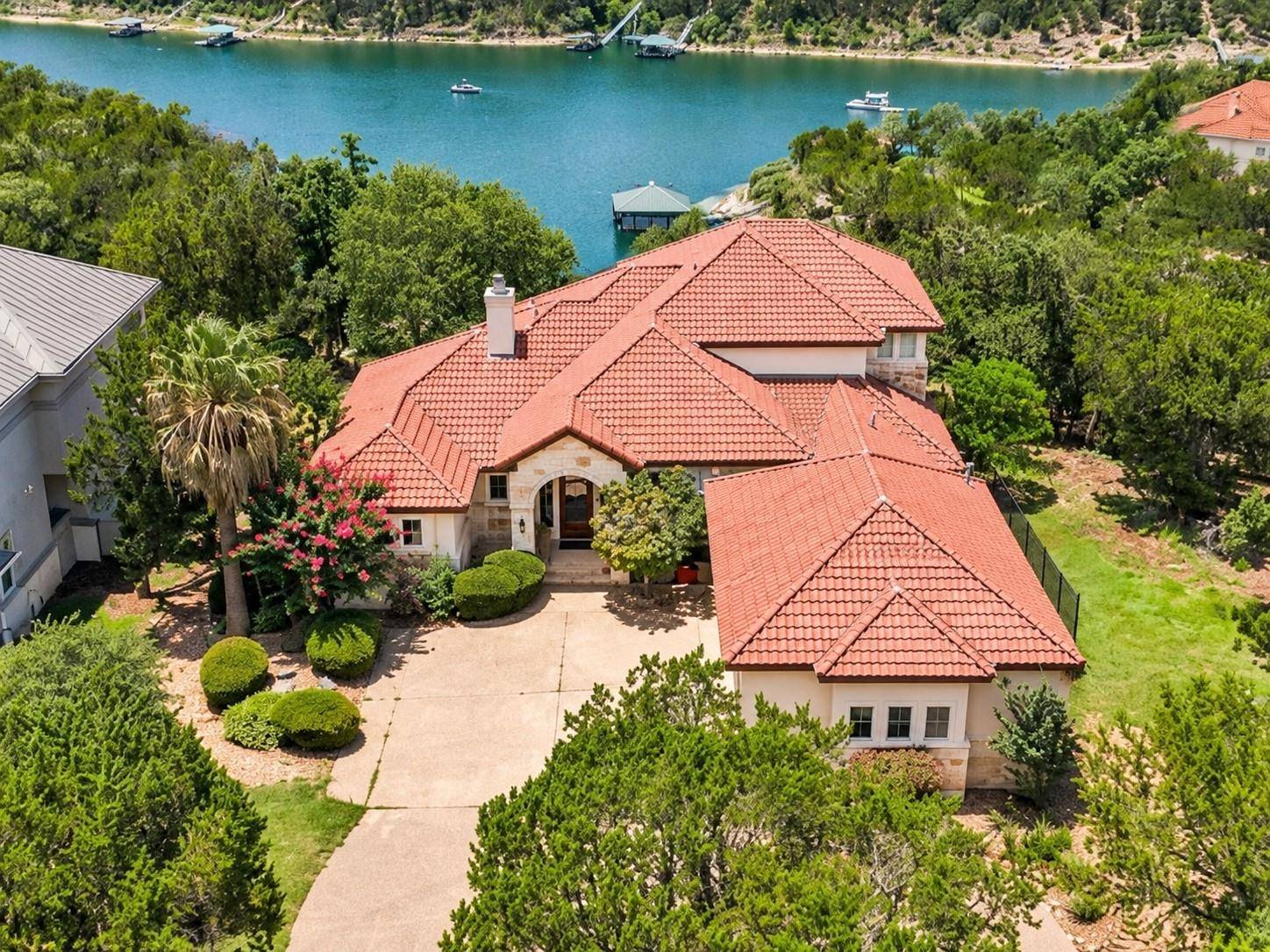 7304 Matisse Pointe DR, Jonestown, TX 78645