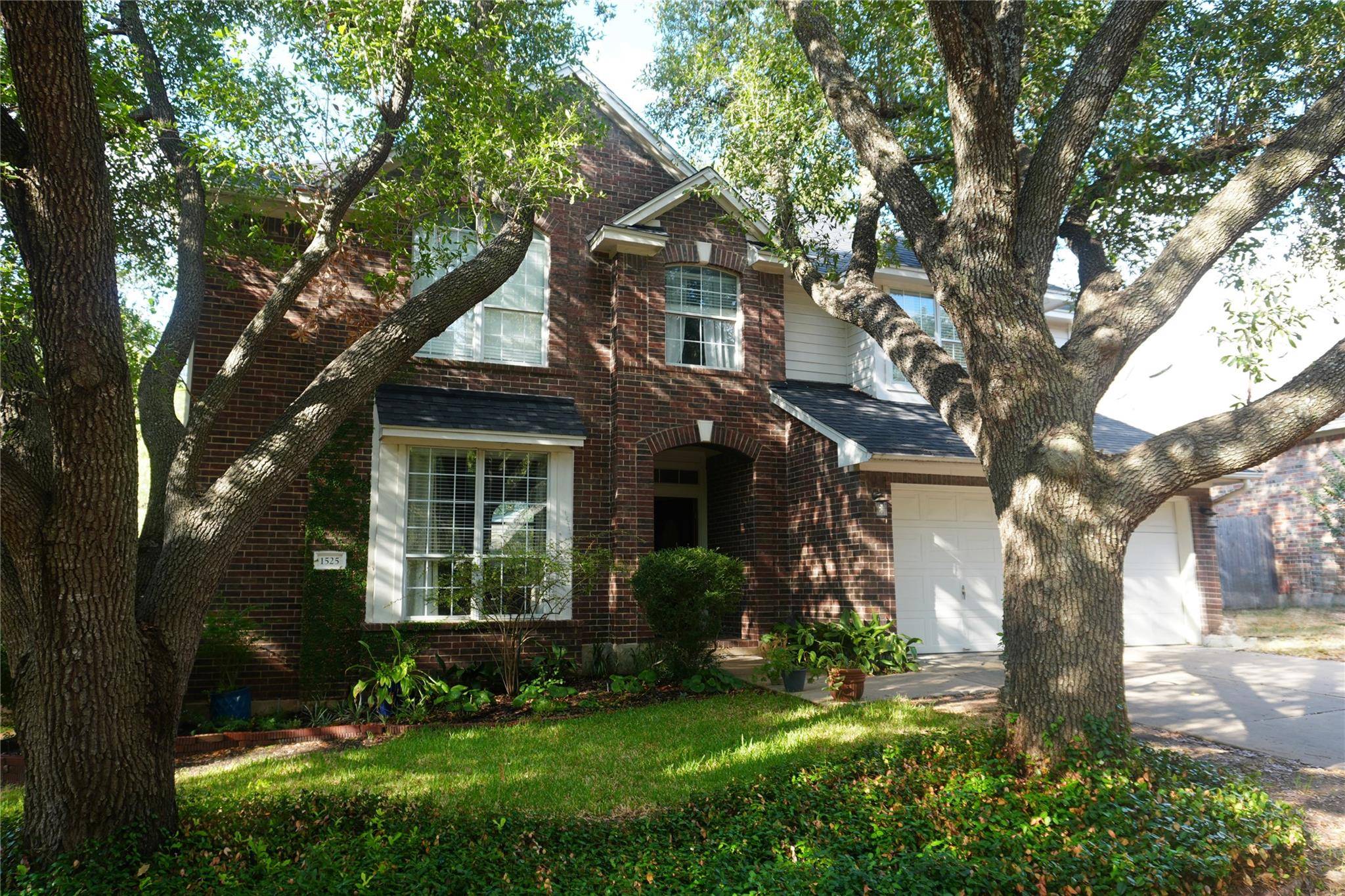1525 Visalia LN, Austin, TX 78727