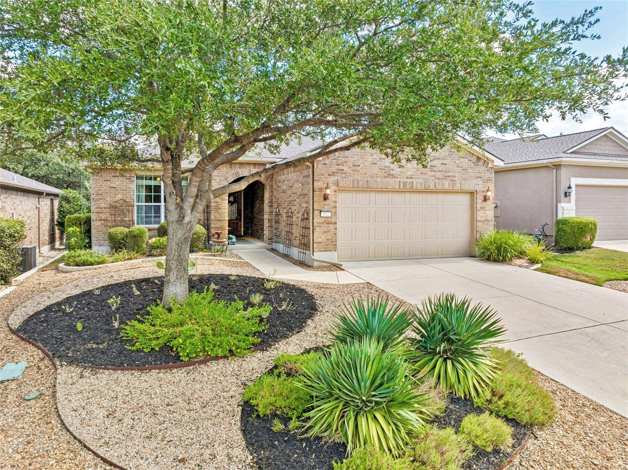 102 Trinity LN, Georgetown, TX 78633